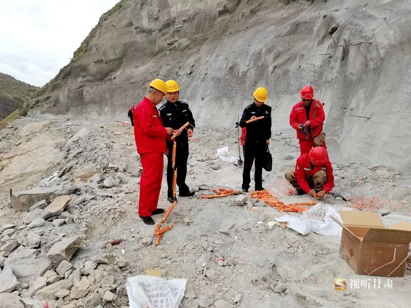 筑牢安全防线 庄浪公安深入爆破作业现场全程监管纪实